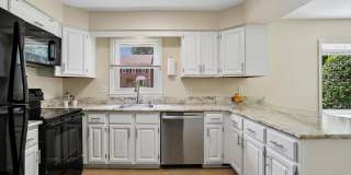 7561 HEATHERTON LN Gallery 1