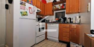 Fabulous Apt Near BU Campus! $500 Rebate Avail! Ht / HW Included! Laundry Available Gallery 1