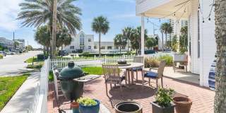 2102 FIRST Street Gallery 3