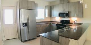 418 S Newport Ave Gallery 1