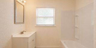 4723 Arlington Avenue Gallery 18