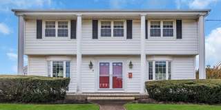 7 Howell Avenue Gallery 1