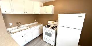 AVAILABLE NOW! 2 Bedroom / 1 Bath Duplex Near Brooks City Base! Gallery 9