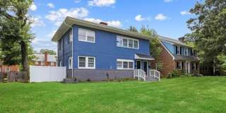 Charming 2BR Duplex in Richmond Charming 2BR Duplex in Richmond Gallery 1