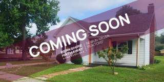 Bright & Inviting 2 Bedroom 1 Bathroom Home In Clinton Gallery 1