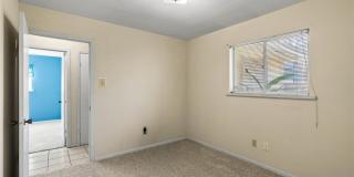 1829 Lesle Lane Gallery 8