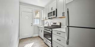 Newly Renovated 5BR/2BA Brownstone, Washer/Dryer Gallery 5