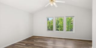 528 Lake Court Gallery 25