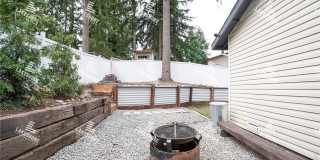3 Bed 2 Bath Graham Home w/ Beautiful Kitchen Remodel! Gallery 24