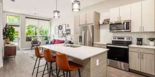 Station 324 Gallery 12