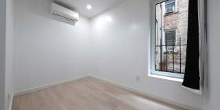 Ditmas Park Gallery 12