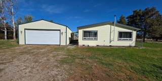 Beautiful Country Home on 5 Acres Gallery 1
