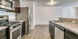 Pre-Leasing Now: 3 Bed, 2 Bath Duplex in Redstone Ranch + Lawn Care Included Gallery 9