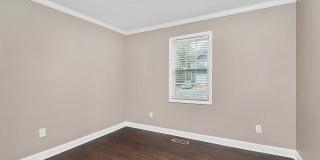 Adorable Modern 2 Bedroom Duplex! Gallery 9