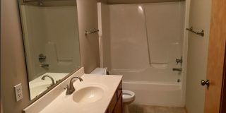 2 Bed / 2 Bath Condo with Garage – Clements Mill Village (Forest Hills District) Gallery 14
