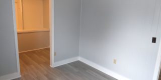 Walk to the Beach, 2 Bedroom, 1 Bath, Unfurnished Condo, Utilities Included! Gallery 7