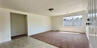 Fresh & Spacious 4 Bed / 2 Bath Home on Oversized Lot – McKinleyville - $2650 Gallery 4