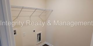Newer 4 Br, 2 Bath home Gallery 8