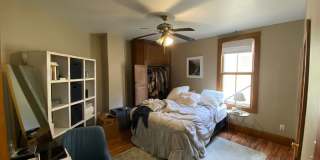 3 Bedroom 1 Bath House - Close to Downtown Iowa City Gallery 7