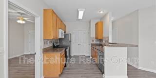 1713 Kudrow Lane - 1 Gallery 17