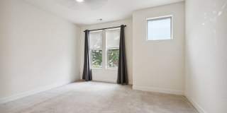 Great Townhome, Perfect Location! License #2023-BFN-0071747 Gallery 11