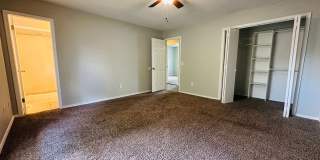 3 Bed 2 Bath Home! PLUS HUGE GARAGE CONVERSION ROOM! Gallery 22