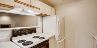 2 Bedroom Corner Unit, excellent location!! 2 Bedroom Corner Unit, excellent location!! Gallery 8