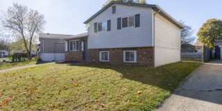 Spacious Split-Level Comfort & Modern Style in Columbus! Gallery 1