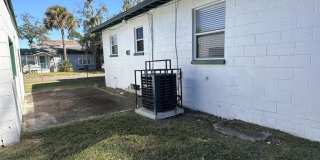 803 CRESTWOOD Street Gallery 14