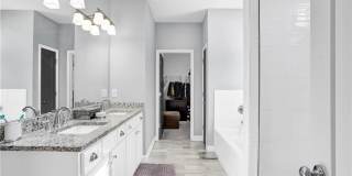 1395 Marion Street SE Gallery 18