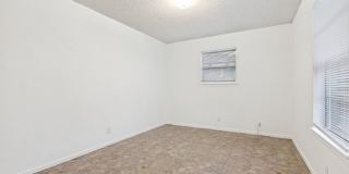 3-BEDROOM HOME IN LOMA PARK Gallery 18