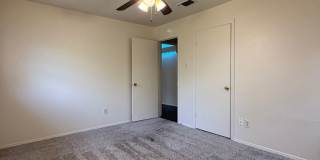 Adorable 3 bedroom, 2 bath home in Aledo Gallery 18
