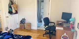 373 Dorchester St Gallery 18