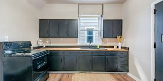 Beautiful 3 bedroom home in Aliquippa available August 1! Gallery 15
