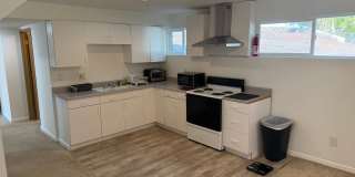 Phantom Lake/Lake Hills/Robinswood/Bellevue 2bd 1bath lower unit! Gallery 1