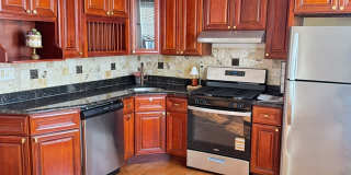 5213 Fairview Terrace Gallery 1