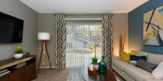 Icon Lakewood Gallery 6