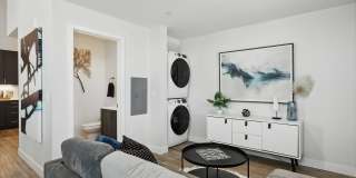 Maven on Broadway Gallery 21