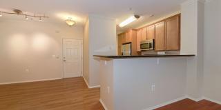 1 Bed 1 Bath - North Bethesda Condo - 1 Reserved Parking Space Gallery 7