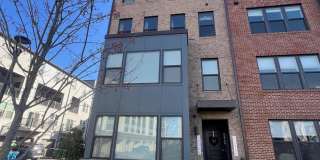 43756 TRANSIT Square Gallery 1