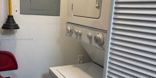 100 Lakeview Dr Gallery 3