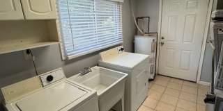 1 bed, 1 bath single family Ferndale home with garage Gallery 11