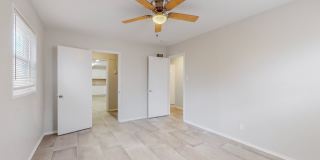 NE 2/BD 1/BA 1/CG HOME Gallery 25