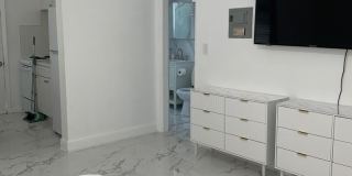 545 Michigan Avenue Gallery 1