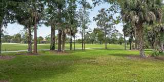 Beautifully furnished 2BR/2BA first-floor condo Gallery 32