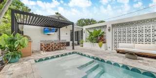 71 NE 46th St Gallery 22