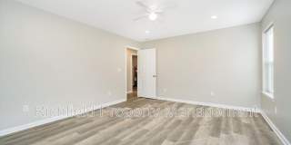 2757 Columbia Avenue - 2757-B Gallery 19