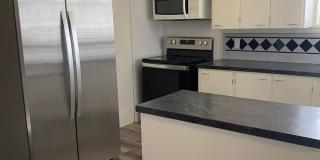 2 bed 1 bath House Gallery 1