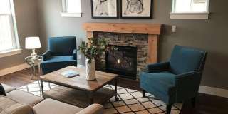3 Bedroom + Flex Space in Central Location - Close to Old Mill! Gallery 5