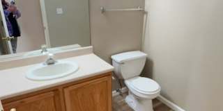 Beautiful 4 Bedroom 2.5 Bath home in the Vista Del Norte Subdivision Gallery 11